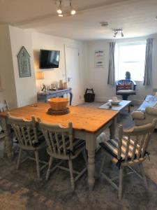 Bay House Lobber Port Isaac Apartment with Sea Views & Parking