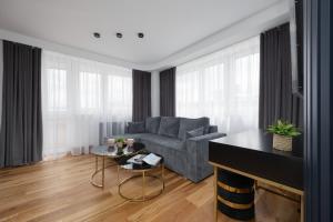 Central Warsaw Apartments near the Palace of Culture and Science by Noclegi Renters