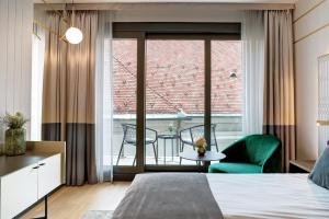 Emerald Downtown Luxury Suites by Continental Group