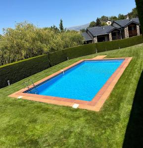 Appartements Apartamento con piscina en Osseja : photos des chambres