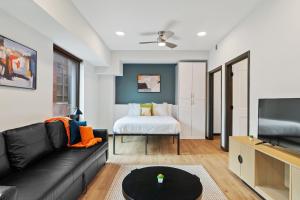 CozySuites on Mass with garage parking #12