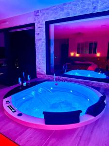 Villas Les Suites du Payre - Suite Romance : photos des chambres
