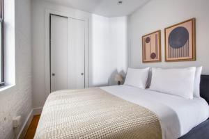 Blueground Lenox Hill in-unit wd nr hospital NYC-1518