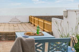 Sea Spray Cottage by Bloom Stays