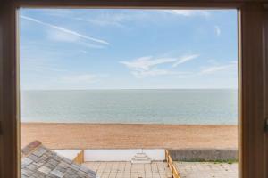 Sea Spray Cottage by Bloom Stays