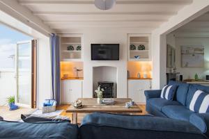 Sea Spray Cottage by Bloom Stays