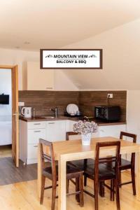 Ana Antloga Apartments 