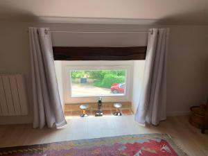 Aux couleurs de Commarin CHAMBRES dhôtes