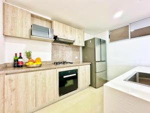 Ocean View-Valentino! By Airport!