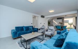 Stunning Home In Privlaka