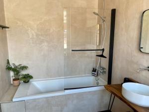 Maisons de vacances Maison 5min du vieux-Lille avec exterieur pour 1 a 6 personnes : photos des chambres