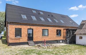 5 Bedroom Awesome Home In Gudhjem