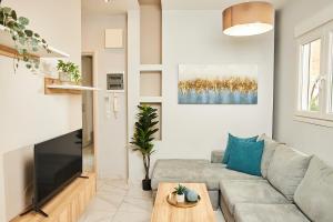 Gem of Rotonda, City View Penthouse by BiNoBi!