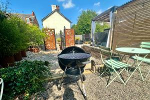 Charles Alexander Short Stay - Derbe House