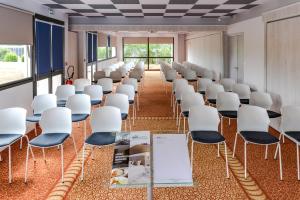 Hotels Brit Hotel Rennes Cesson : photos des chambres
