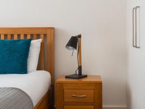 One-Bedroom Apartment room in Victoria - Vincent Square by Flying Butler