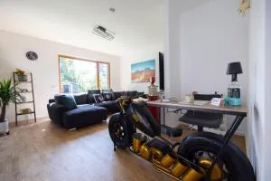 FEWO PARTNERS - Fewo California Dreaming 93 qm mit Garten in Wildau Nähe BER-Airport - Wildau