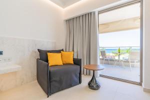 Luxury Beachfront Rooms