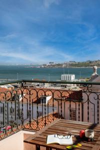 Arriaga River Views II