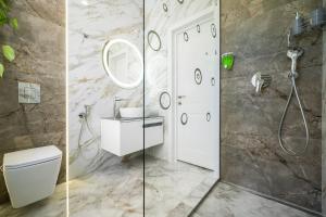 Rynok Square city center two bedroom apartment!