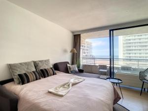 Oostende studio Royal Ascot Q7 met terras en zeezicht op toplocatie