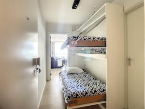 Oostende studio Royal Ascot Q7 met terras en zeezicht op toplocatie