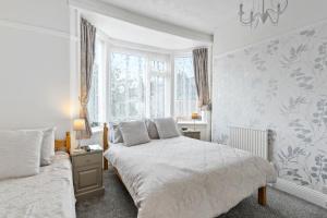 Standard Family Room room in Jacaranda Hotel