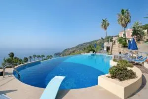 Villa Caroleo - أوسبيداليتي