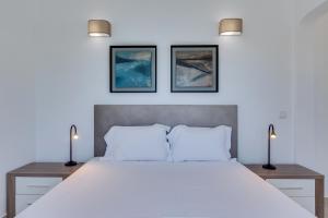 Villa Andorra, private pool next to golf