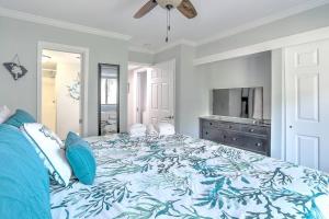 Beautiful Villa, Walk to The Beach