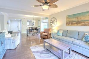 Beautiful Villa, Walk to The Beach