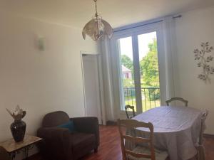 Appartements Appartement au calme pour 4 - residence arboree - Proche Paris 20 min : photos des chambres