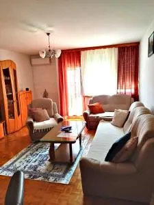 Apartman Emina - Vranjska