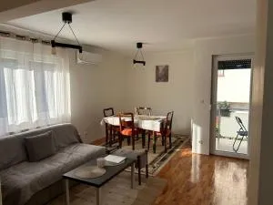 Slatki Snovi - Novi apartman u centru Vranja - FREE PARKING - 弗拉西纳里德