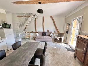 Maisons de vacances Maison avec Terrasse - 2 chambres confortables pour 4 a 6 personnes : photos des chambres