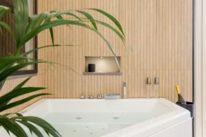 Sunway Luxury Apartment img12