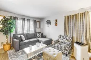 Newark Home with Deck and Fire Pit, 16 Mi to NYC! - Maplewood