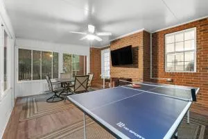 Serene Family Home - Quiet Area Close to GSU - Claxton