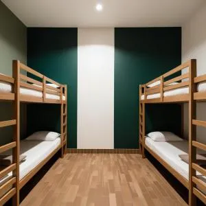 Serene Hostel - Mayera