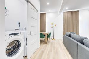 Stunning & Stylish 3BR with Sofa Bed near Little Italy