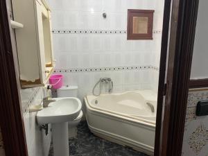 غرفة مفوشة مشتركة