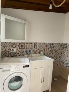 Casa con giardino vicino al mare img22