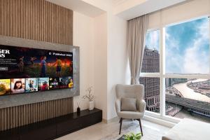 Luxurious 1BR in Court Tower Business Bay