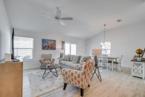 Pool Access, Patio and Grill Sunny Florida Escape!