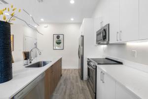 Newly Renovated Tampa Townhouse Prime Location