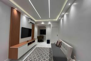 Maravilhoso apartamento de 2 Quartos em Copacabana quadra da praia