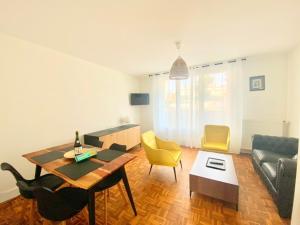 Appartements Beau T3 a proximite du centre, 2 ch, 3 lits : photos des chambres