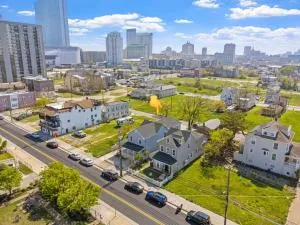 Renovated Ranch Style 6BR 4BA Duplex Beach House - 大西洋城