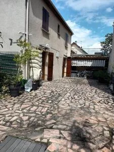 Salon Villepinte, aéroport - 勒布朗-梅尼尔