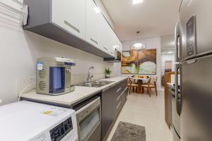 Apartamento Finamente Mobiliado com Área de Lazer e Vista Mar